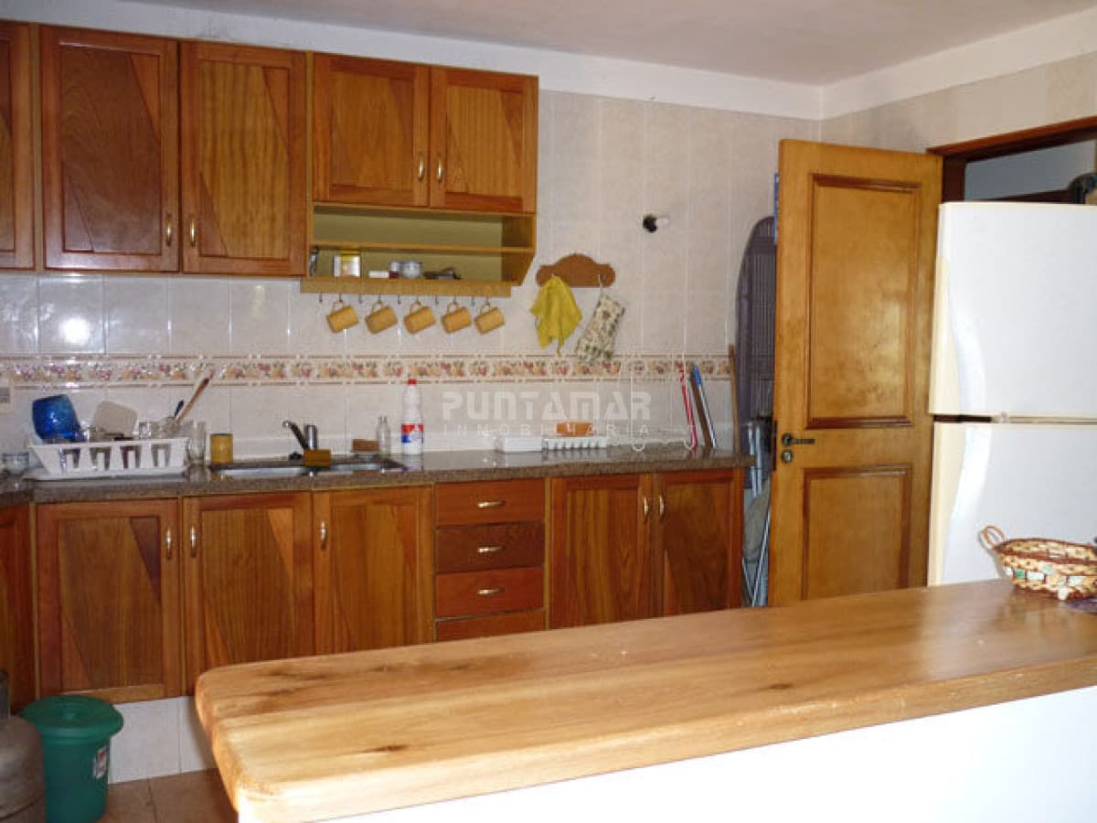 ALQUILER CASA DE 5 DORMIS CON PISCINA  -