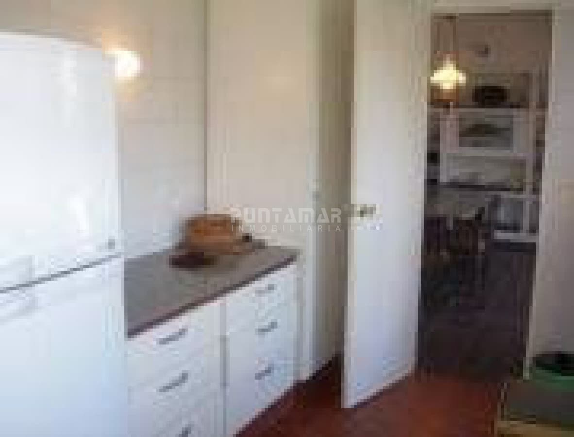 ALQUILER CASA DE 4 DORMITORIOS   -