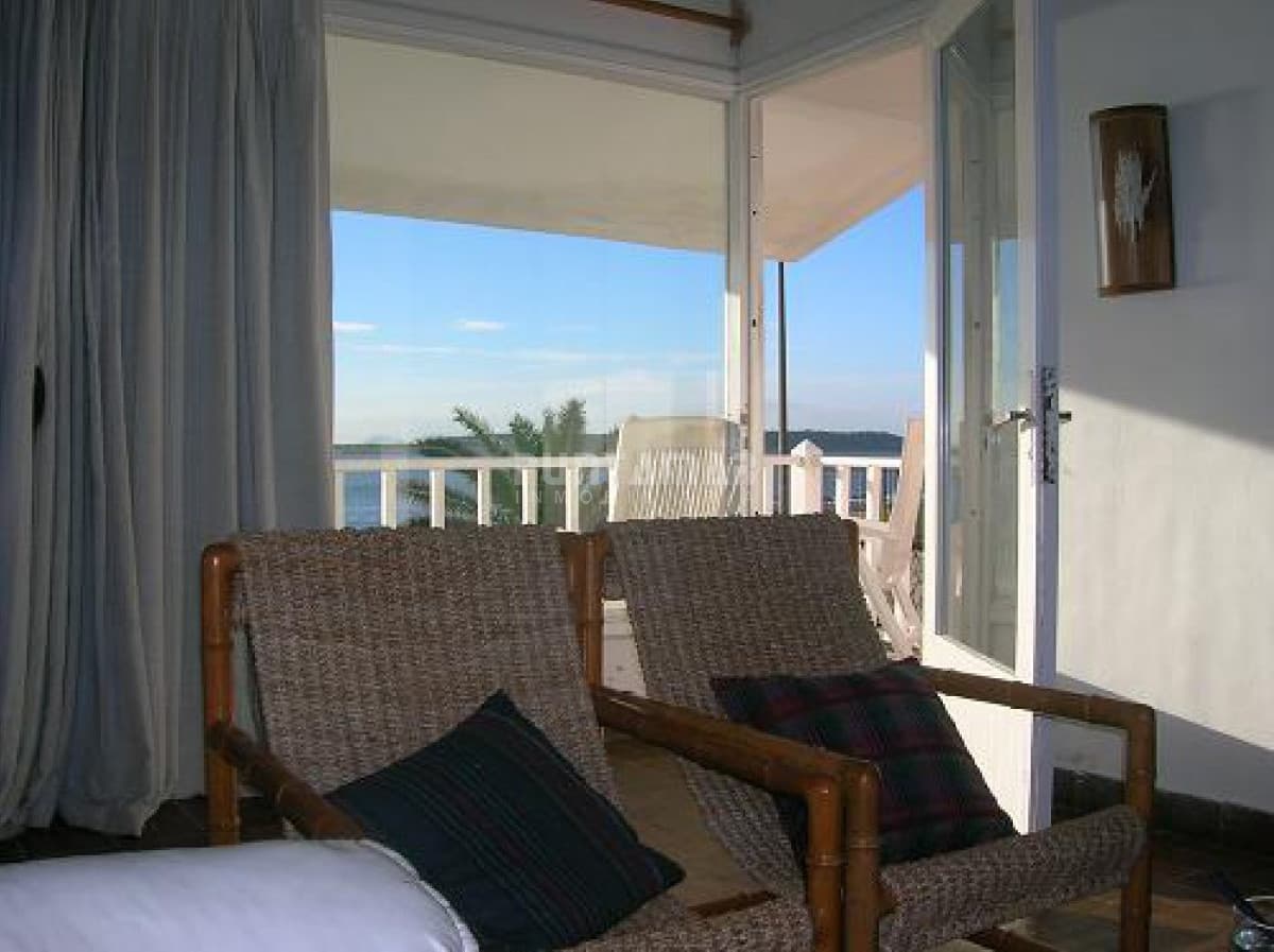 Casa en Peninsula, 5 dormitorios *  -