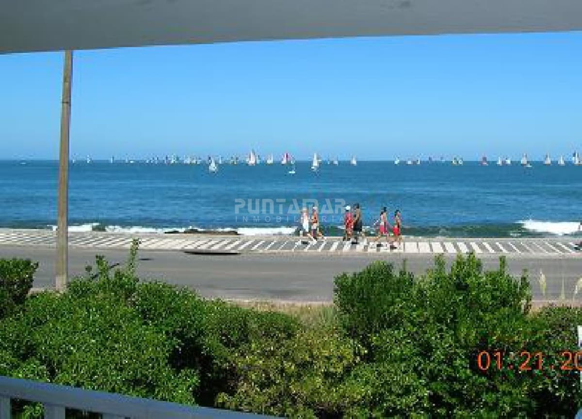 Casa en Peninsula, 5 dormitorios *  -