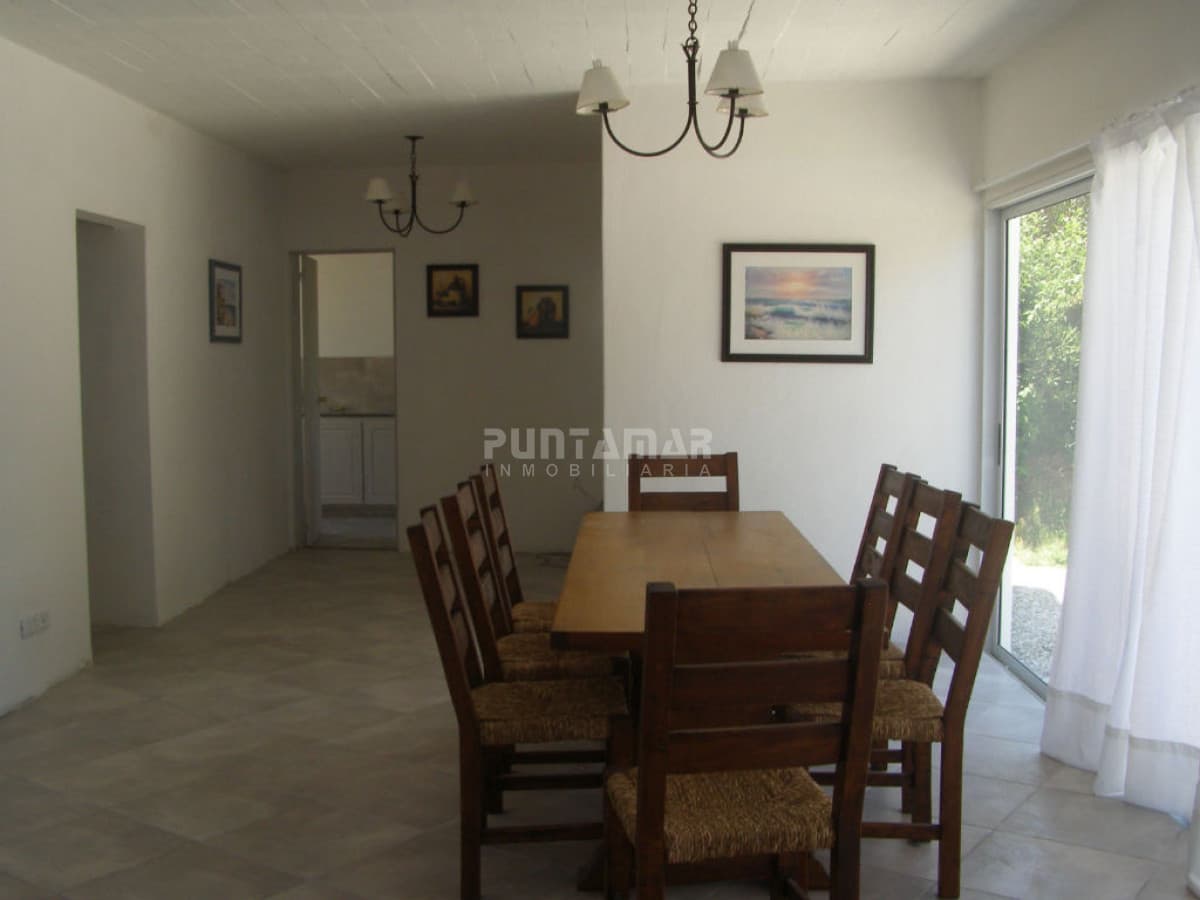 Casa en La Barra, 2 dormitorios *  -