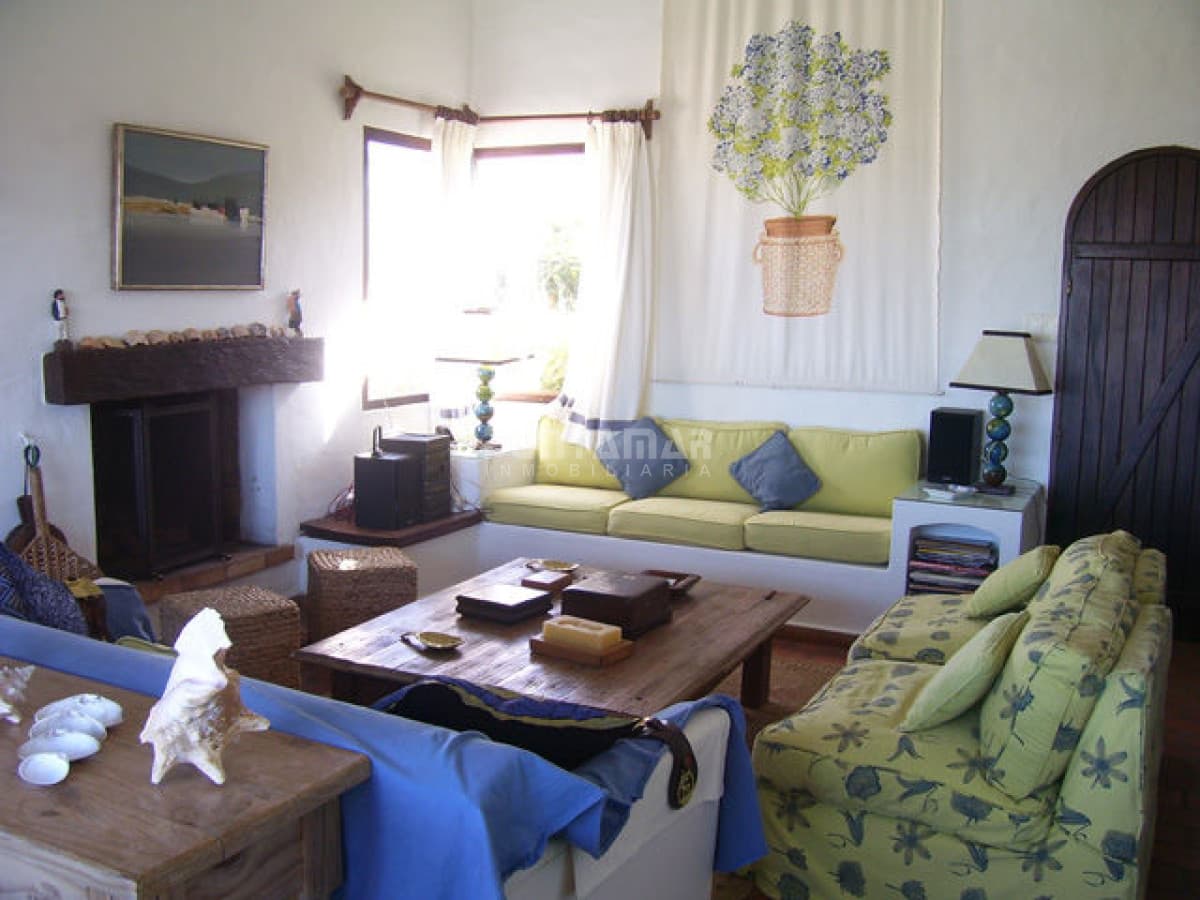 Casa ID.210834 - IMPONENTE CASA CON PISCINA EN LA BARRA-MONTOYA FRENTE AL MAR