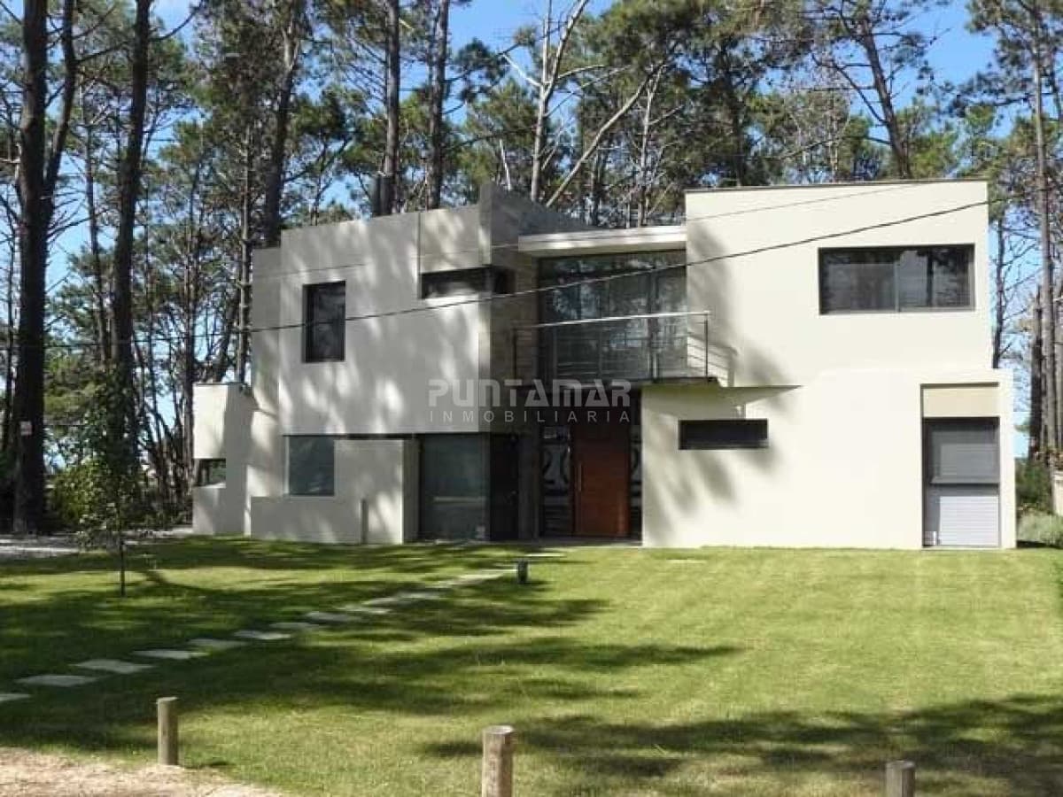 Casa en Montoya, 3 dormitorios *  -