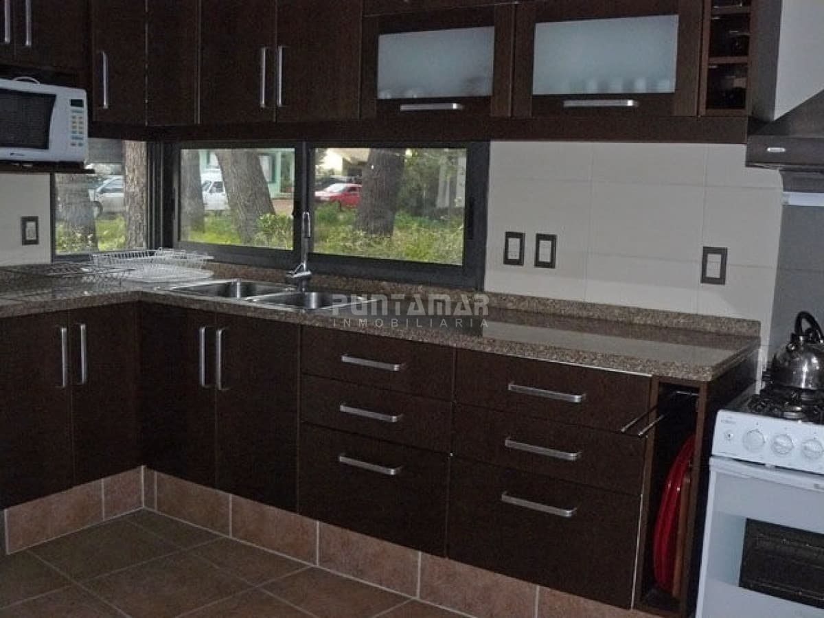 Casa en Montoya, 3 dormitorios *  -
