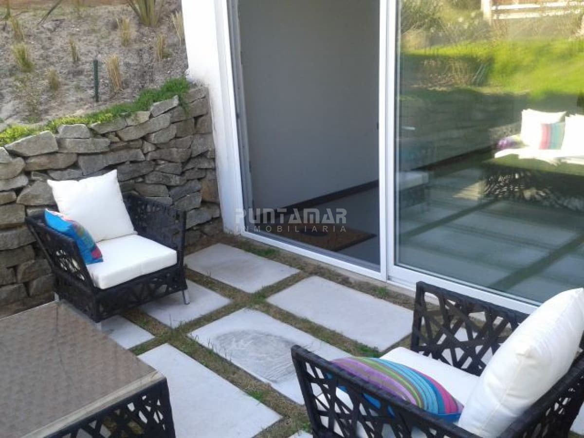 ALQUILER DE CASA EN MONTOYA 3 DORMITORIOS CON PISCINA  -