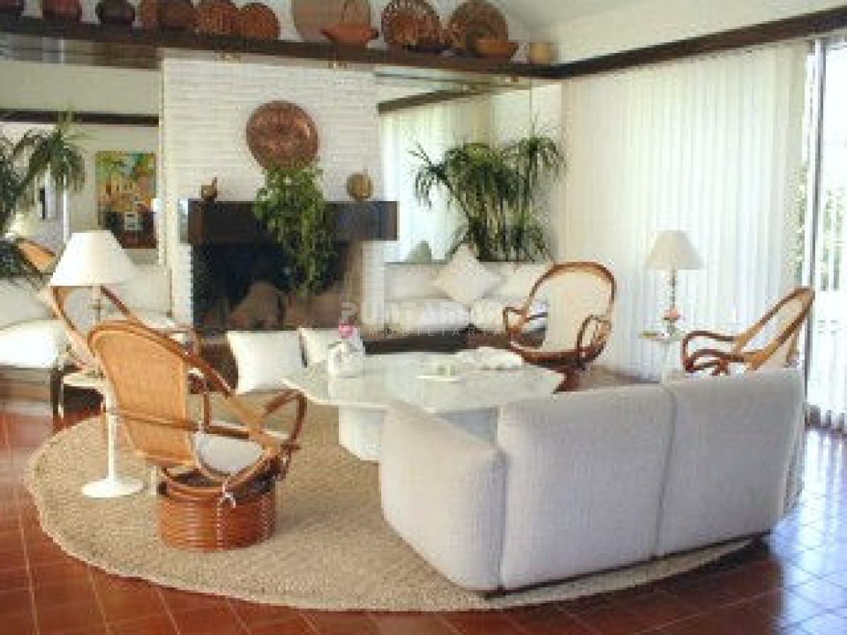 CASA DE 3 DORMITORIOS EN LA MANSA  -