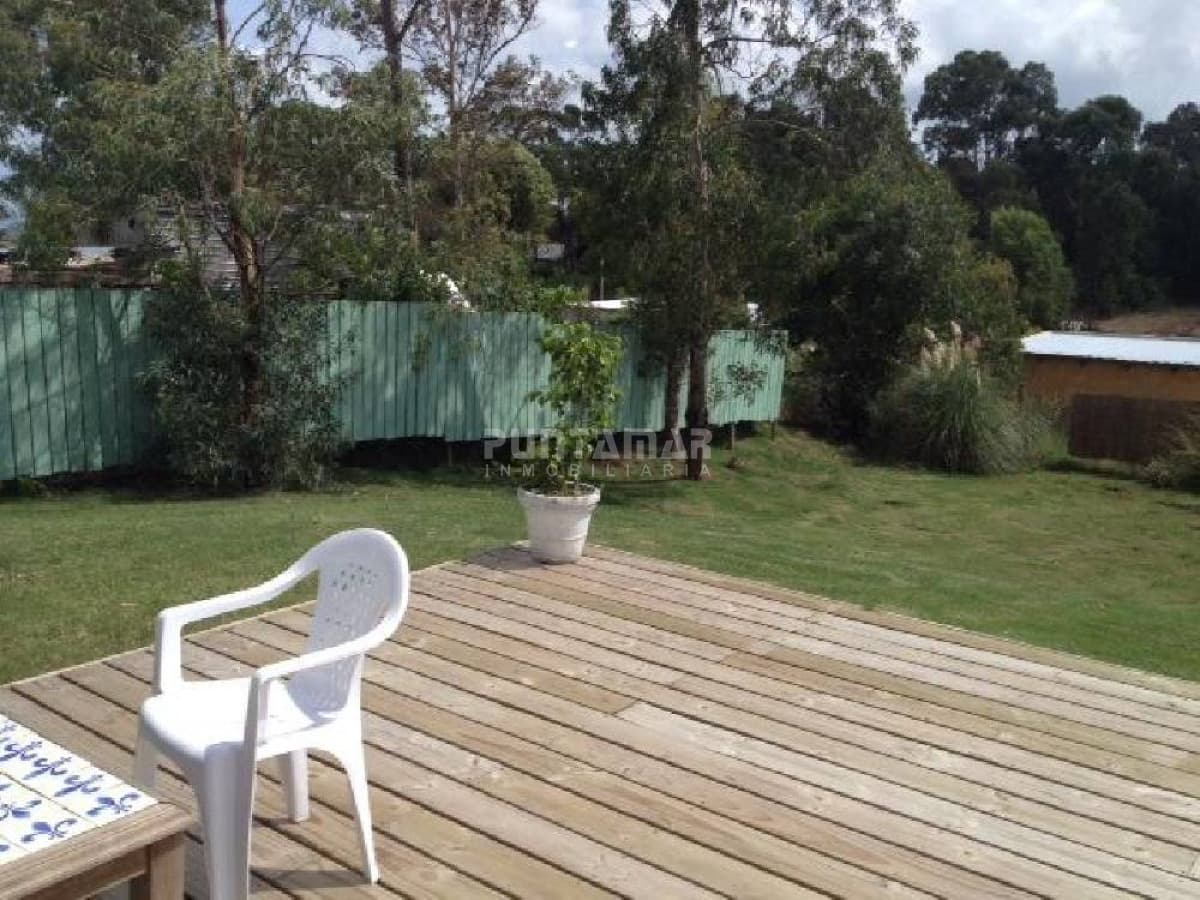 ALQUILER MUY LINDA CASA EN LA BARRA 3 DORMITORIOS 2 BAÑOS   -