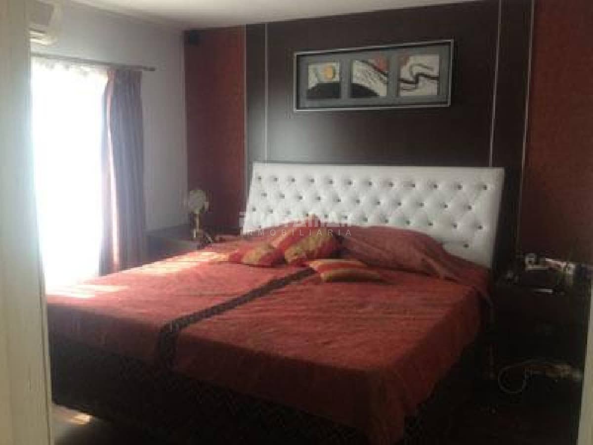 Casa en Pinares, 3 dormitorios *  -
