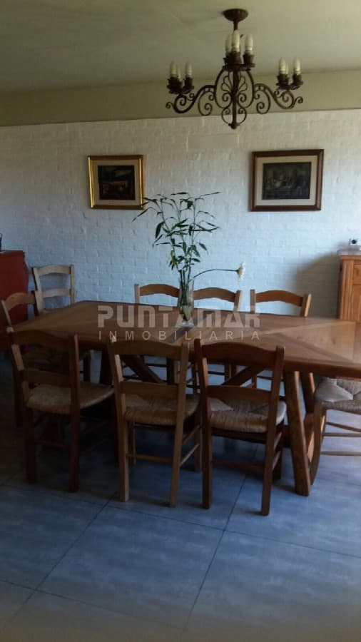 Casa en barrio Privado La Arbolada  -