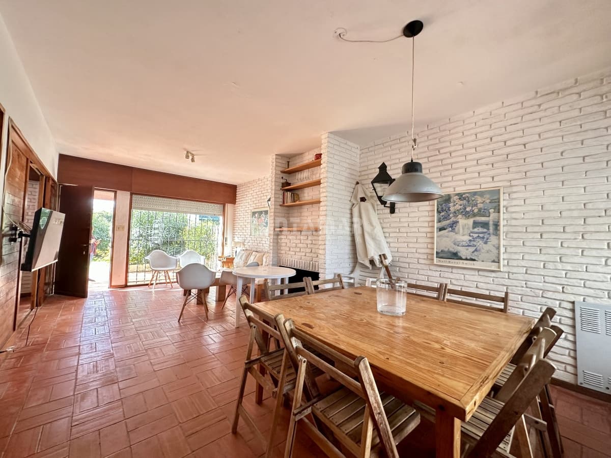 Casa ID.213292 - OPORTUNIDAD ÚNICA! INVERSIÓN CASA 3 DORMITORIOS A METROS DEL MAR EN LA BARRA