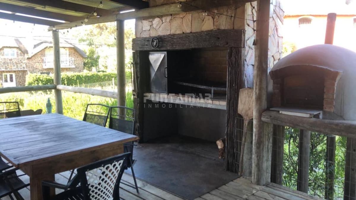 Casa en alquiler en el Chorro  -
