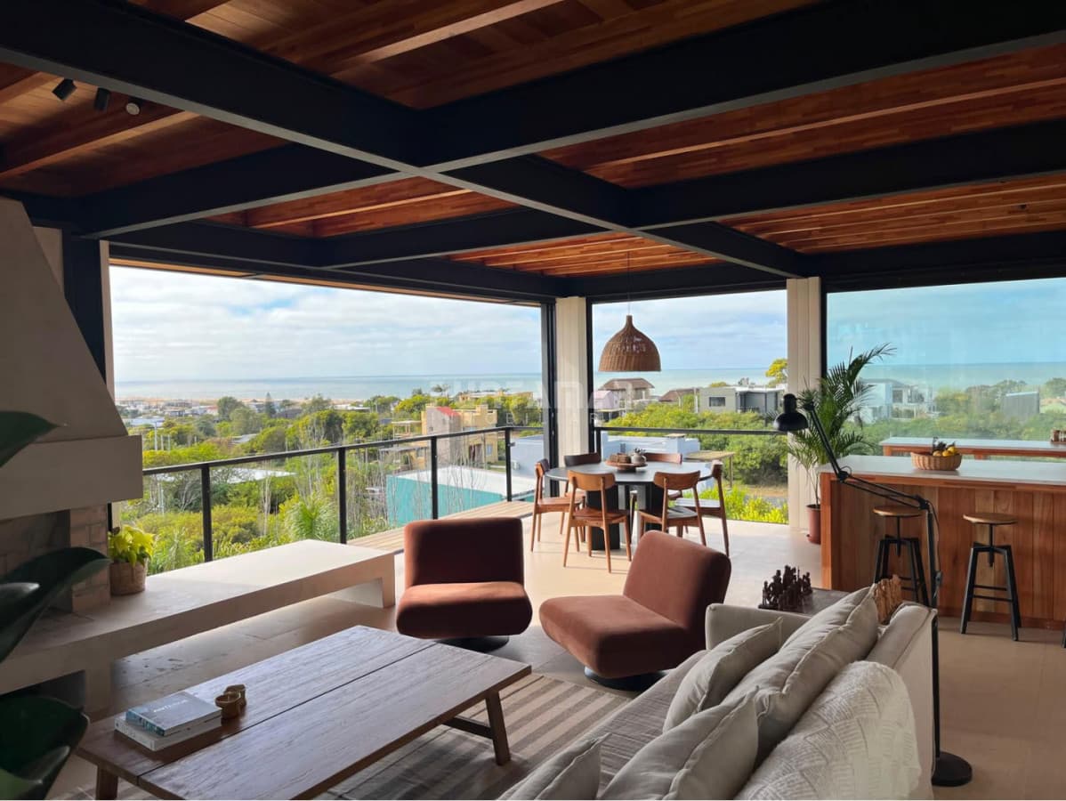 ALQUILER CASA VISTA AL MAR DE DOS DORM EN ALTOS DE PUNTA PIEDRAS  -