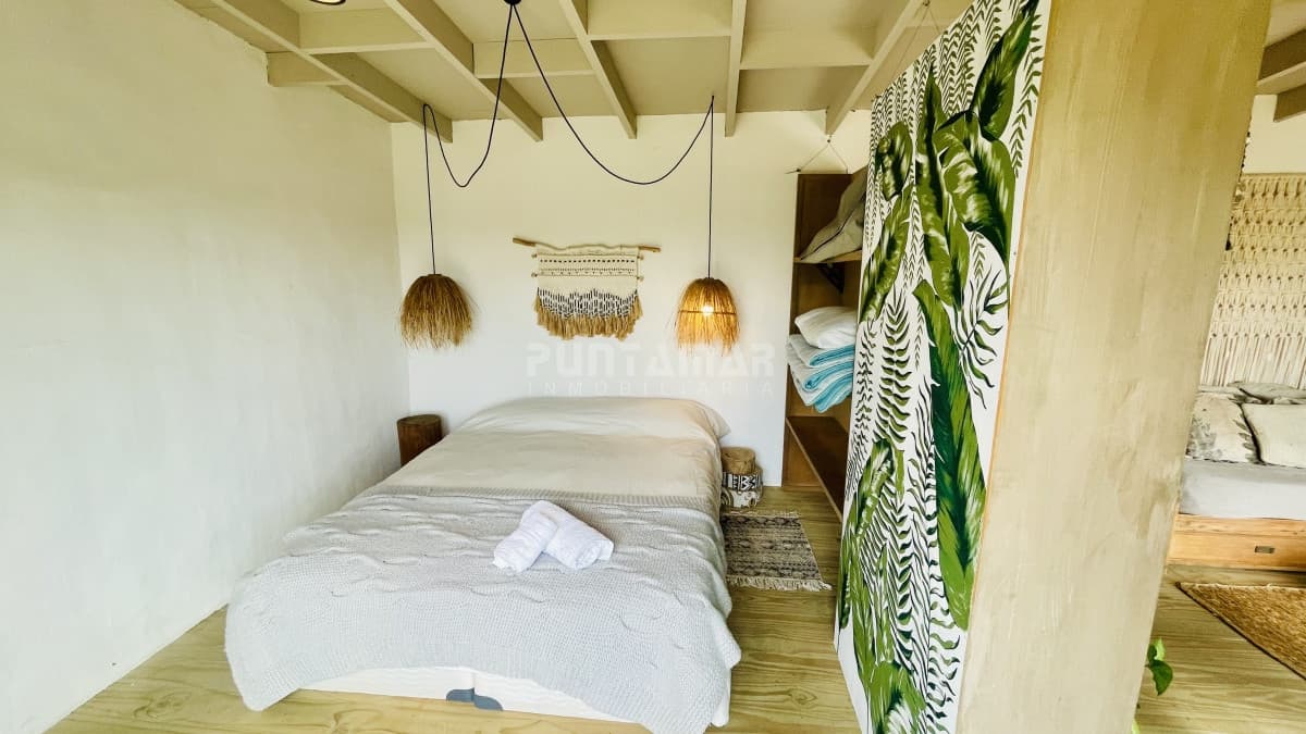 HERMOSA CASA A METROS DE LA LAGUNA DE JOSE IGNACIO  -