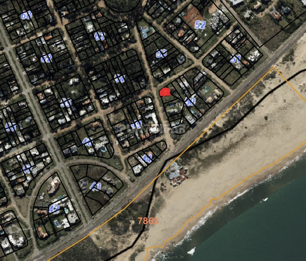 Terreno ID.213176 - VENTA HERMOSO TERRENO ESQUINERO A UNA CUADRA DE PLAYA MONTOYA
