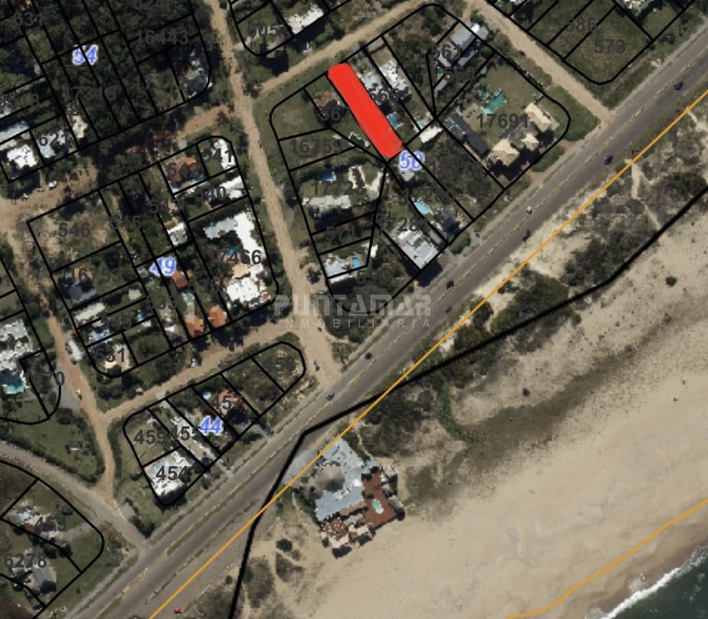 Terreno ID.213177 - VENTA TERRENO MONTOYA A 1 CUADRA DEL MAR