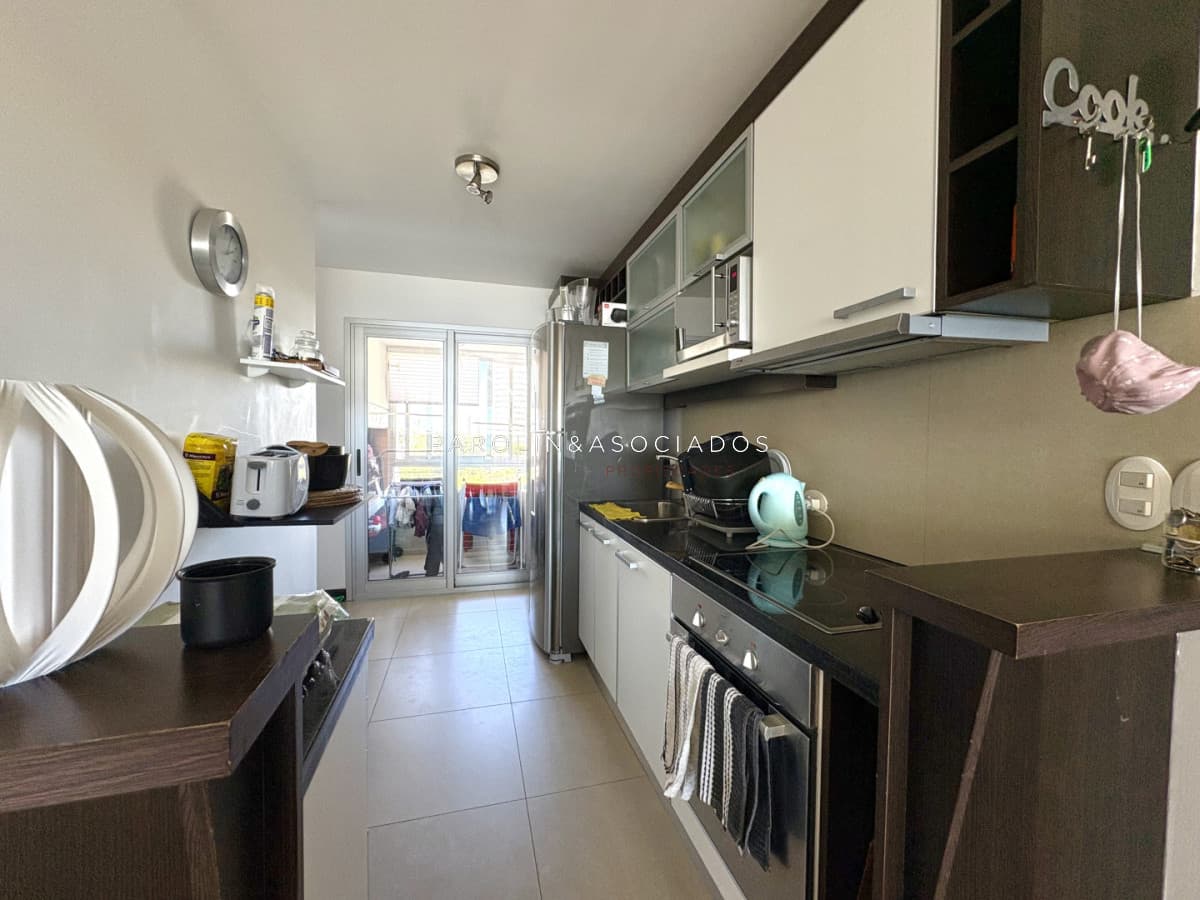 Oportunidad, Apartamento en Venta, Playa Mansa con vistas al mar