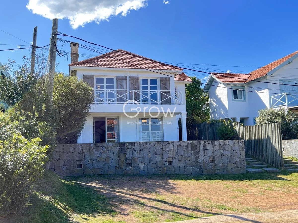 Casa en venta con gran potencial en Montoya, La Barra