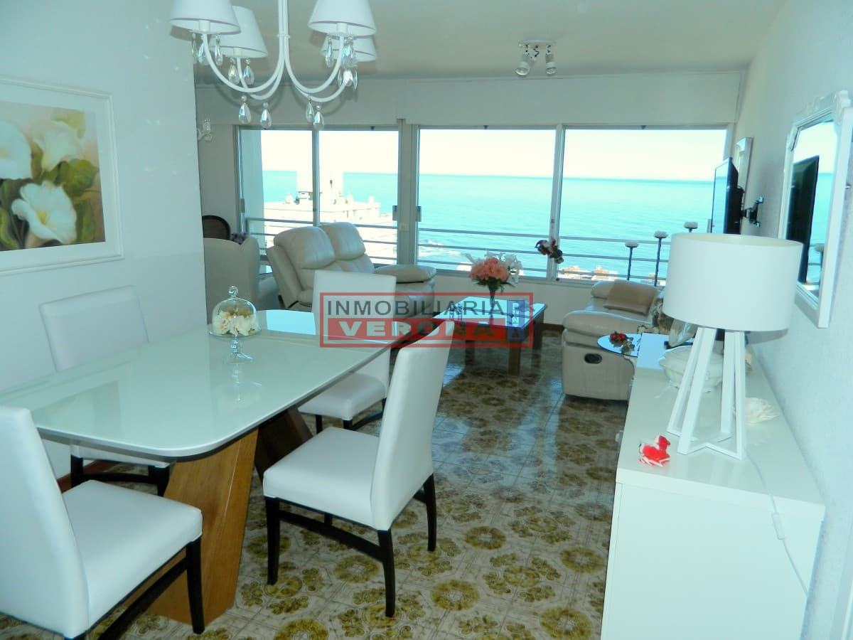Piso alto con excepcional vista a Playa Brava y Mansa !!! - Inmobiliaria Verona Punta
