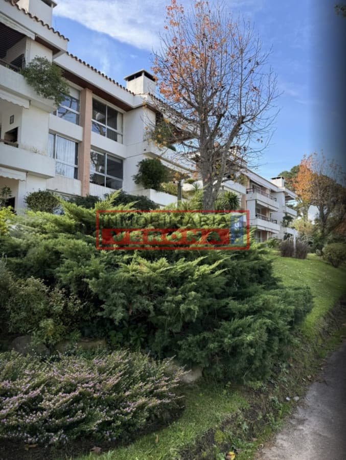 Venta de Apartamento 3 DORMITORIOS en PLAYA MANSA, PUNTA DEL ESTE* - Inmobiliaria Verona Punta