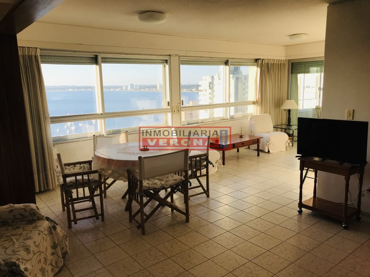 Apartamento en Peninsula, 2 dormitorios * - Inmobiliaria Verona Punta