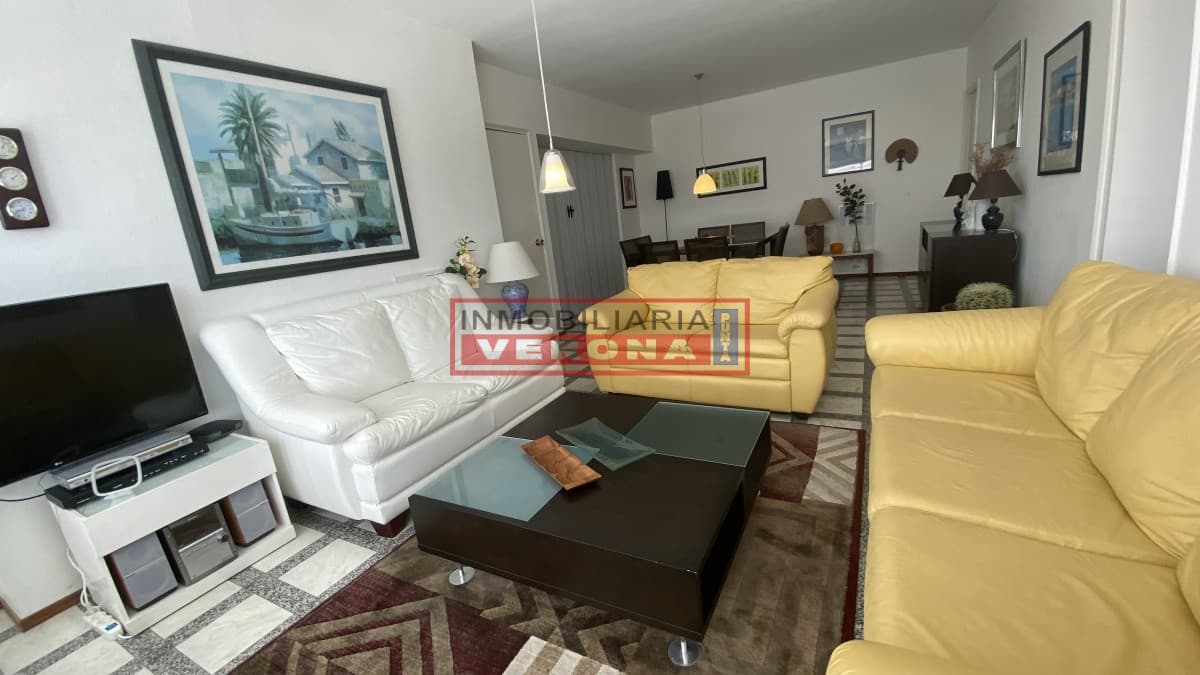 Apartamento 2 dormitorios a mts del Puerto - Inmobiliaria Verona Punta