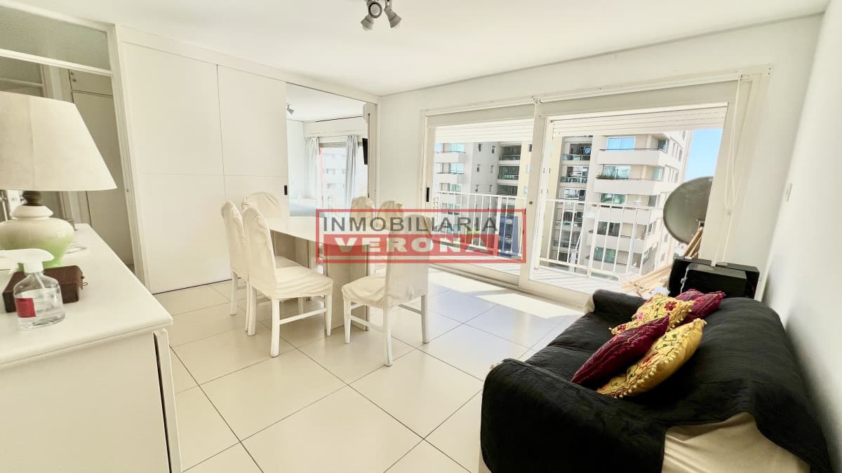 Apartamento en Peninsula, 2 dormitorios  - Inmobiliaria Verona Punta