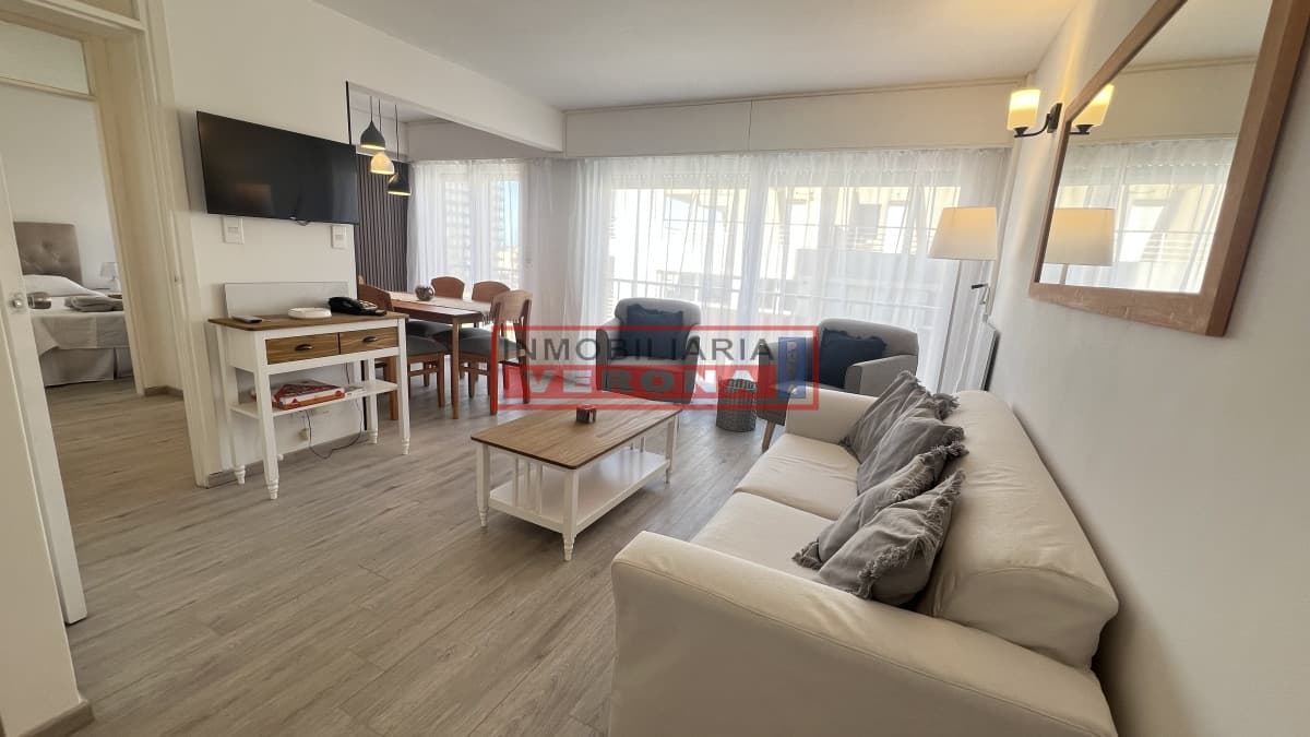 Apto a Estrenar, 2 dormitorios mts del PUERTO - Inmobiliaria Verona Punta