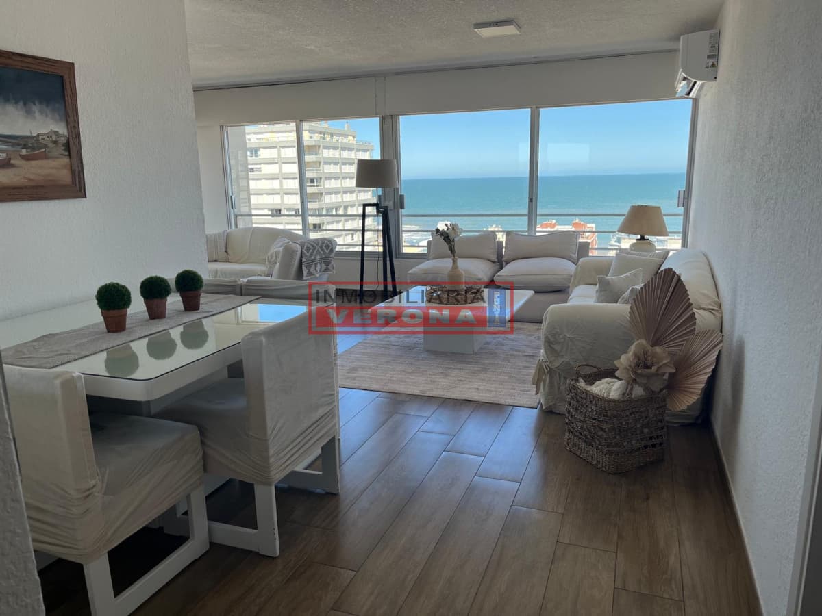 Con excelentes vistas a Playa Brava hasta José Ignacio y Mansa !!! - Inmobiliaria Verona Punta