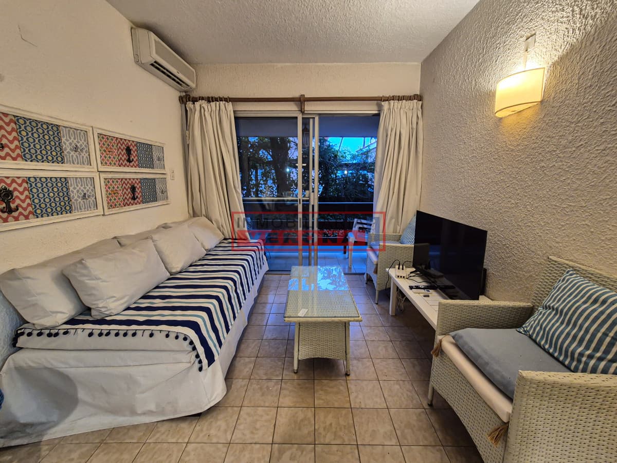 Alquiler Temporal 2 Dormitorios Complejo Arcobaleno Mansa Punta del Este - Inmobiliaria Verona Punta