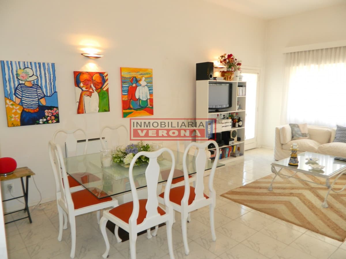 CLÁSICO EDIFICIO A MTS DEL PUERTO! - Inmobiliaria Verona Punta