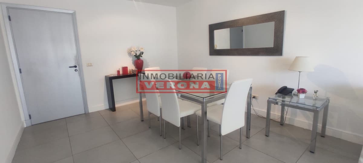 Apartamento en alquiler , Punta del Este, 2 dormitorios con parrilla propia - Inmobiliaria Verona Punta