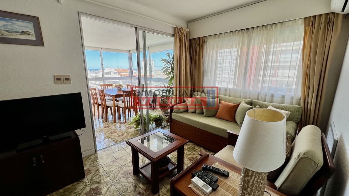 En Torre de Categoría y a Mts del Mar!!! - Inmobiliaria Verona Punta