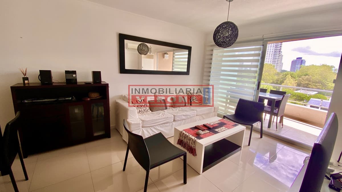 Hermoso Apto 1 dorm a 300mts Playa Brava - Inmobiliaria Verona Punta