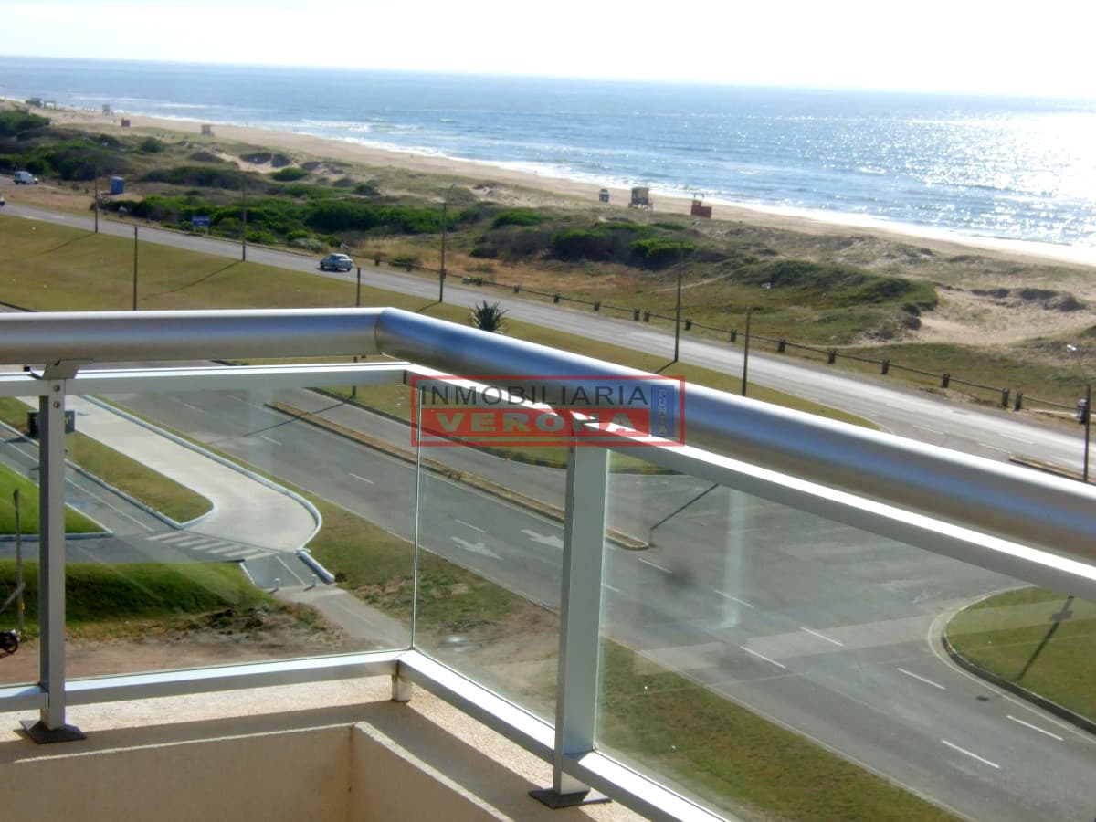 TORRE LOBOS ! Apartamentos 3 dormitorios, Playa Brava - Inmobiliaria Verona Punta