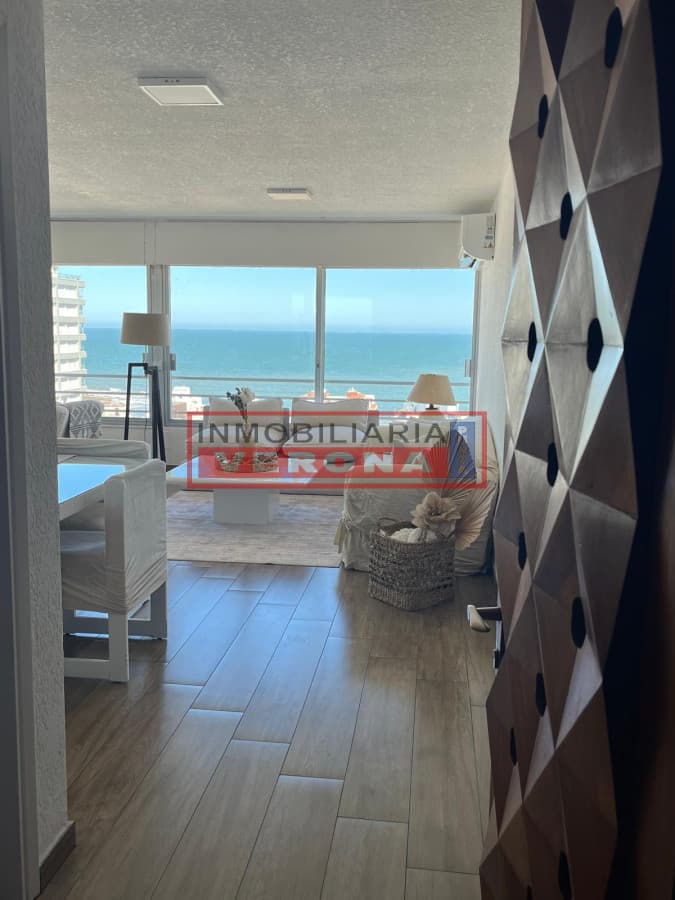 Con excelentes vistas a Playa Brava hasta José Ignacio y Mansa !!! - Inmobiliaria Verona Punta