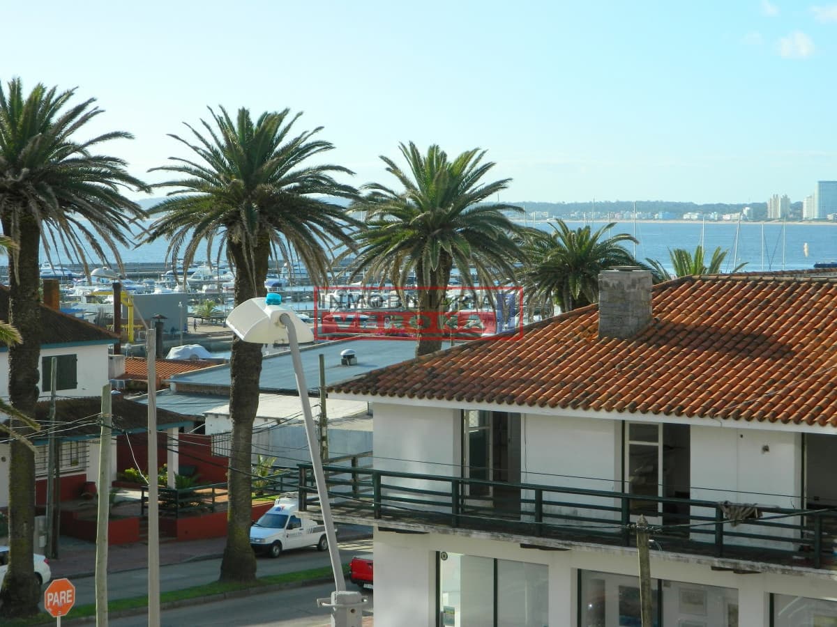 OPORTUNIDAD REBAJADA - IMPECABLE AL PUERTO !!!  - Inmobiliaria Verona Punta