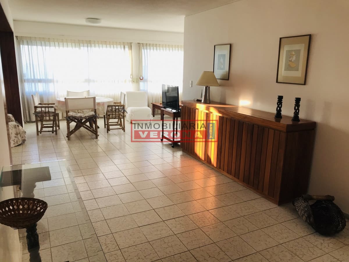 Apartamento en Peninsula, 2 dormitorios * - Inmobiliaria Verona Punta
