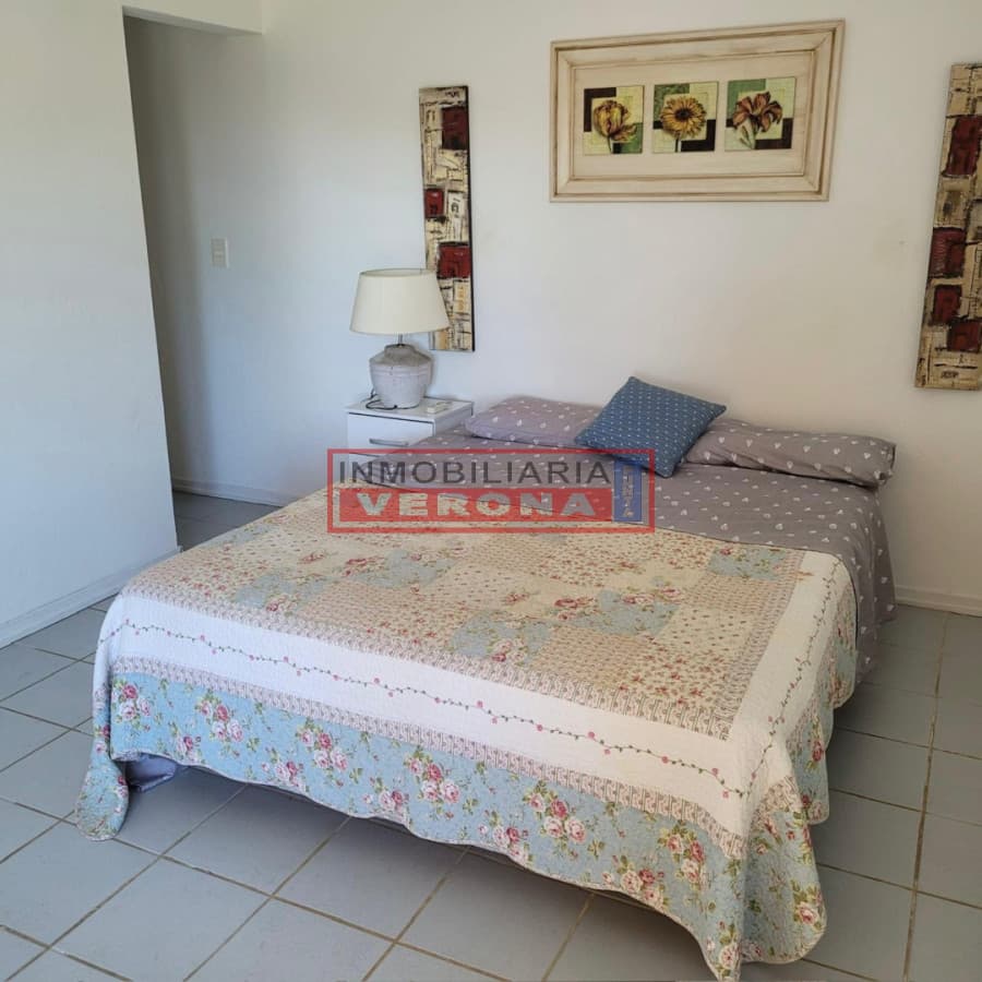 Apartamento 3 dormitorios - Primera línea Playa Mansa - Inmobiliaria Verona Punta