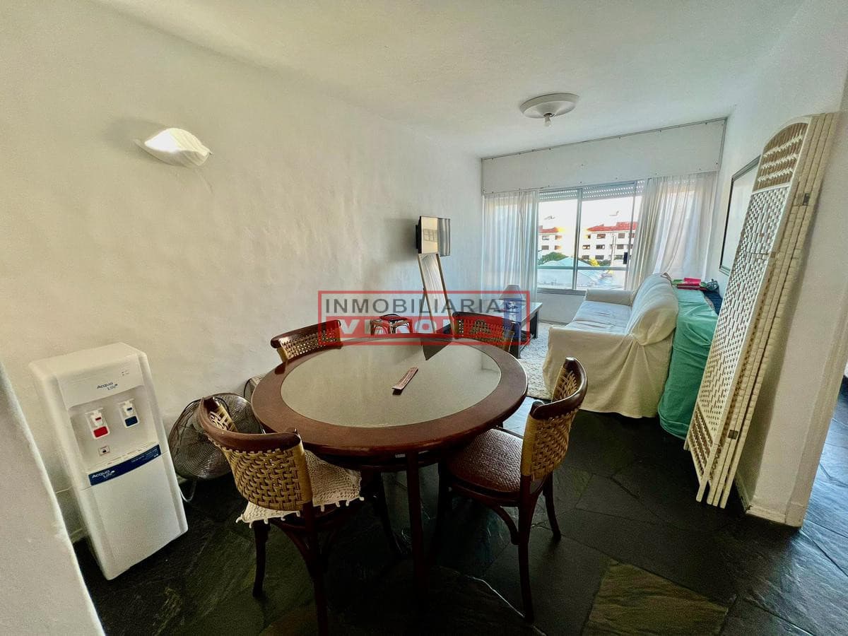 Apto en Peninsula - 1 Dormitorio y medio - Inmobiliaria Verona Punta
