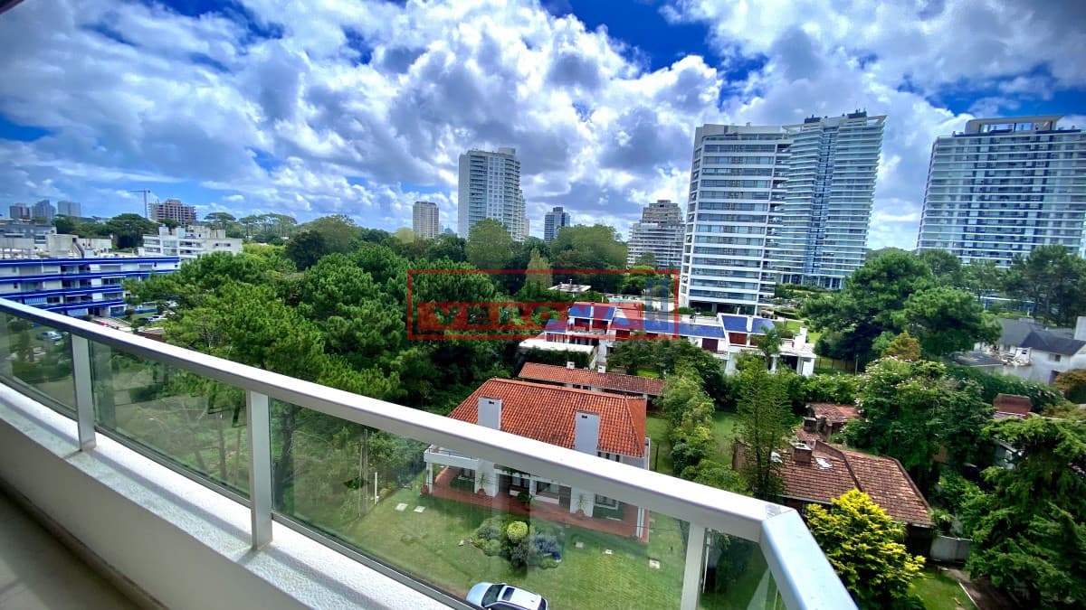 Hermoso Apto 1 dorm a 300mts Playa Brava - Inmobiliaria Verona Punta