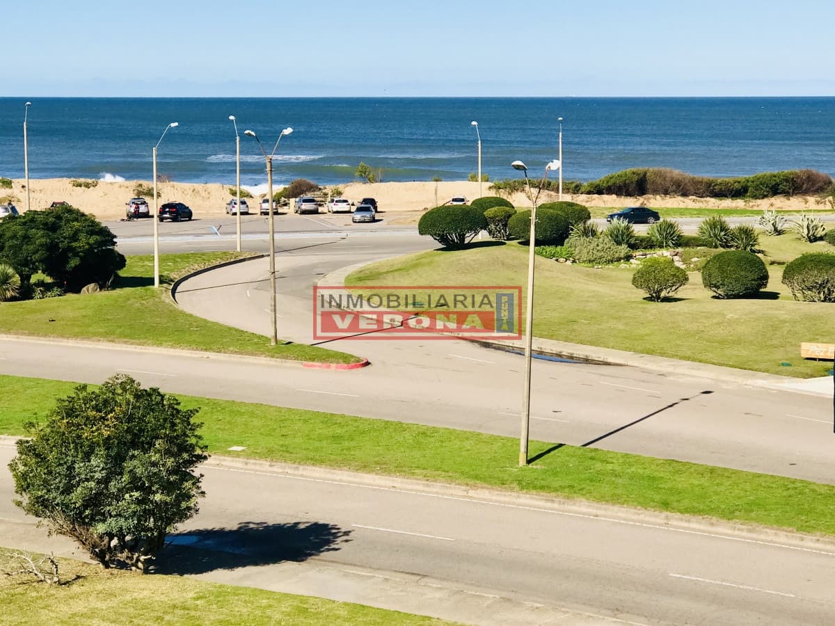 1ERA LÍNEA AL MAR !!! - Inmobiliaria Verona Punta