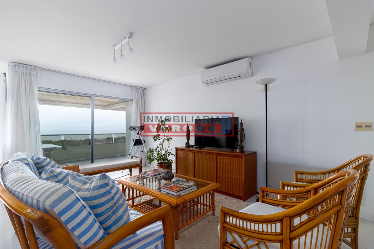 Alquiler de Apartamento 3 DORMITORIOS en PLAYA BRAVA - Inmobiliaria Verona Punta