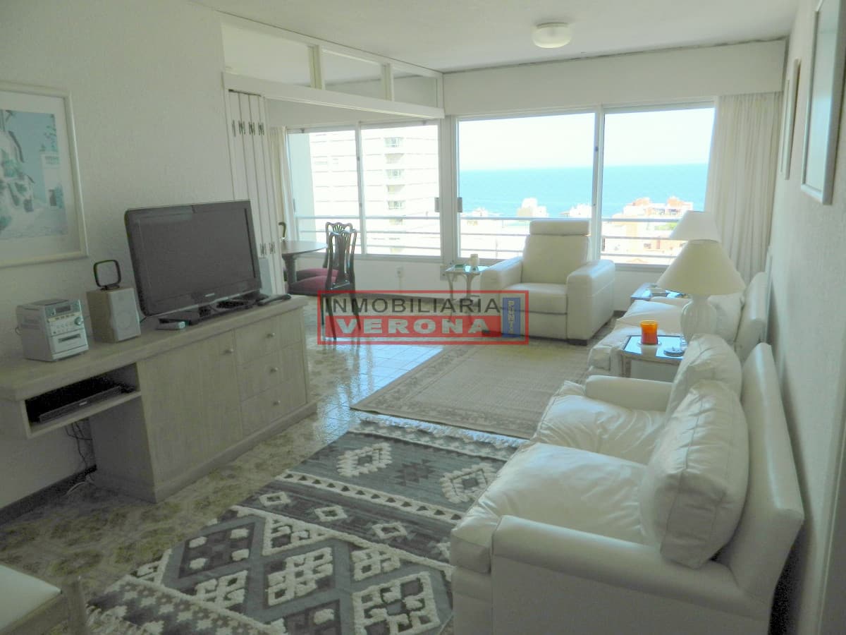 A metros del Puerto!! - 2 dorms. - Inmobiliaria Verona Punta