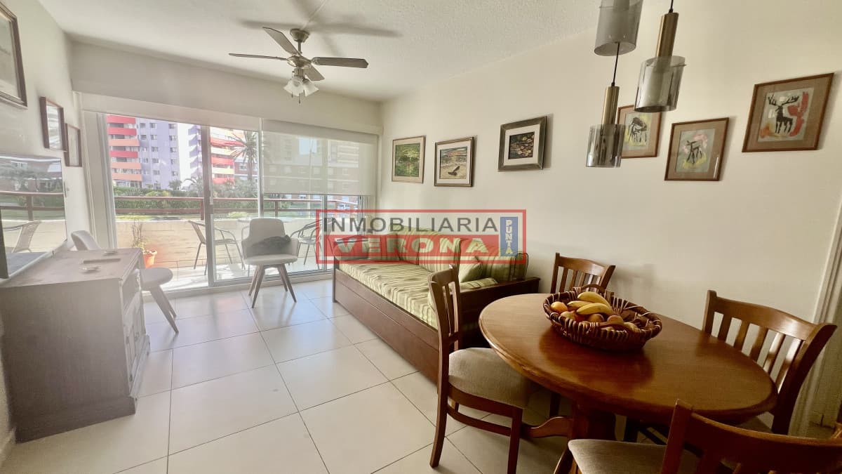 Apartamento en Brava, 1 dormitorio con garaje - Inmobiliaria Verona Punta