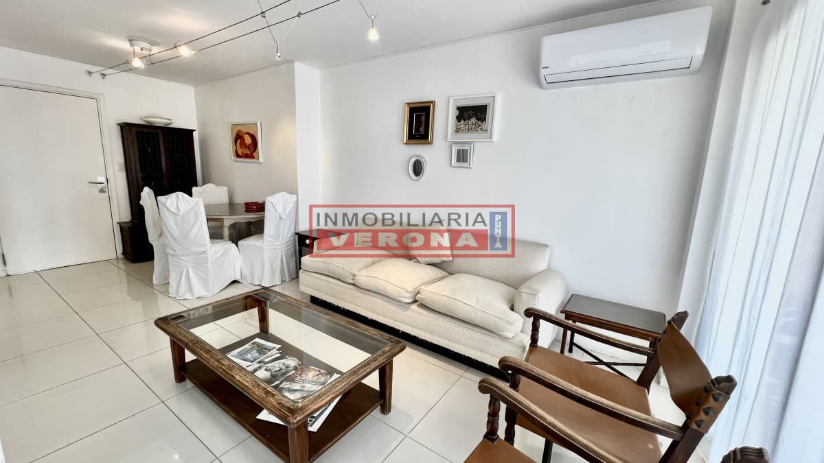Apto completamente reciclado a mts del PUERTO! - Inmobiliaria Verona Punta