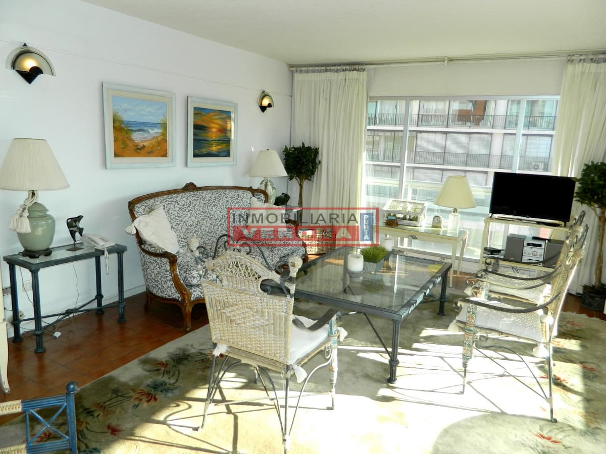 OPORTUNIDAD REBAJADA - IMPECABLE AL PUERTO !!!  - Inmobiliaria Verona Punta