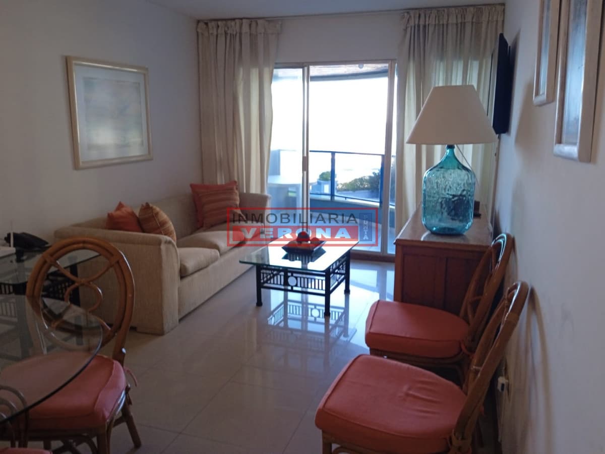 Apartamento en venta - 1era línea al Mar en Península - Inmobiliaria Verona Punta