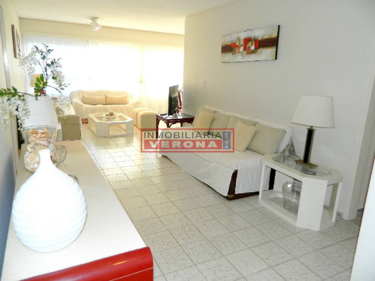 Apartamento en Peninsula, 2 dormitorios * - Inmobiliaria Verona Punta