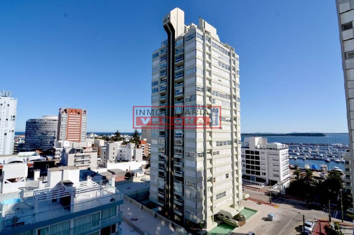 Apartamento en Peninsula, 2 dormitorios * - Inmobiliaria Verona Punta