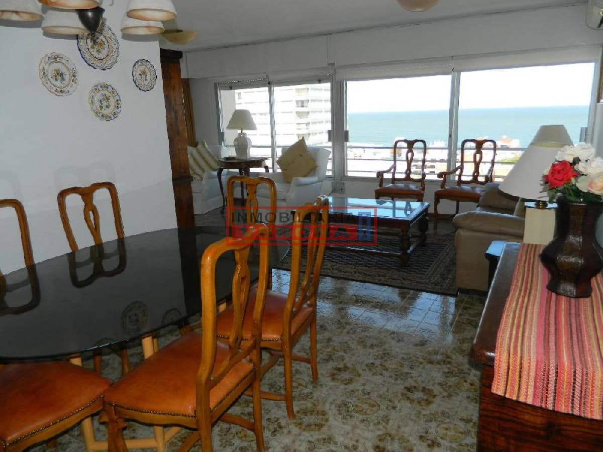Apartamento en Peninsula, 2 dormitorios * - Inmobiliaria Verona Punta